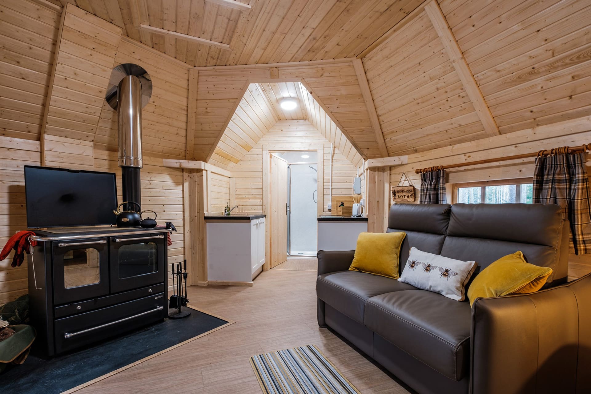 oak bothy 2