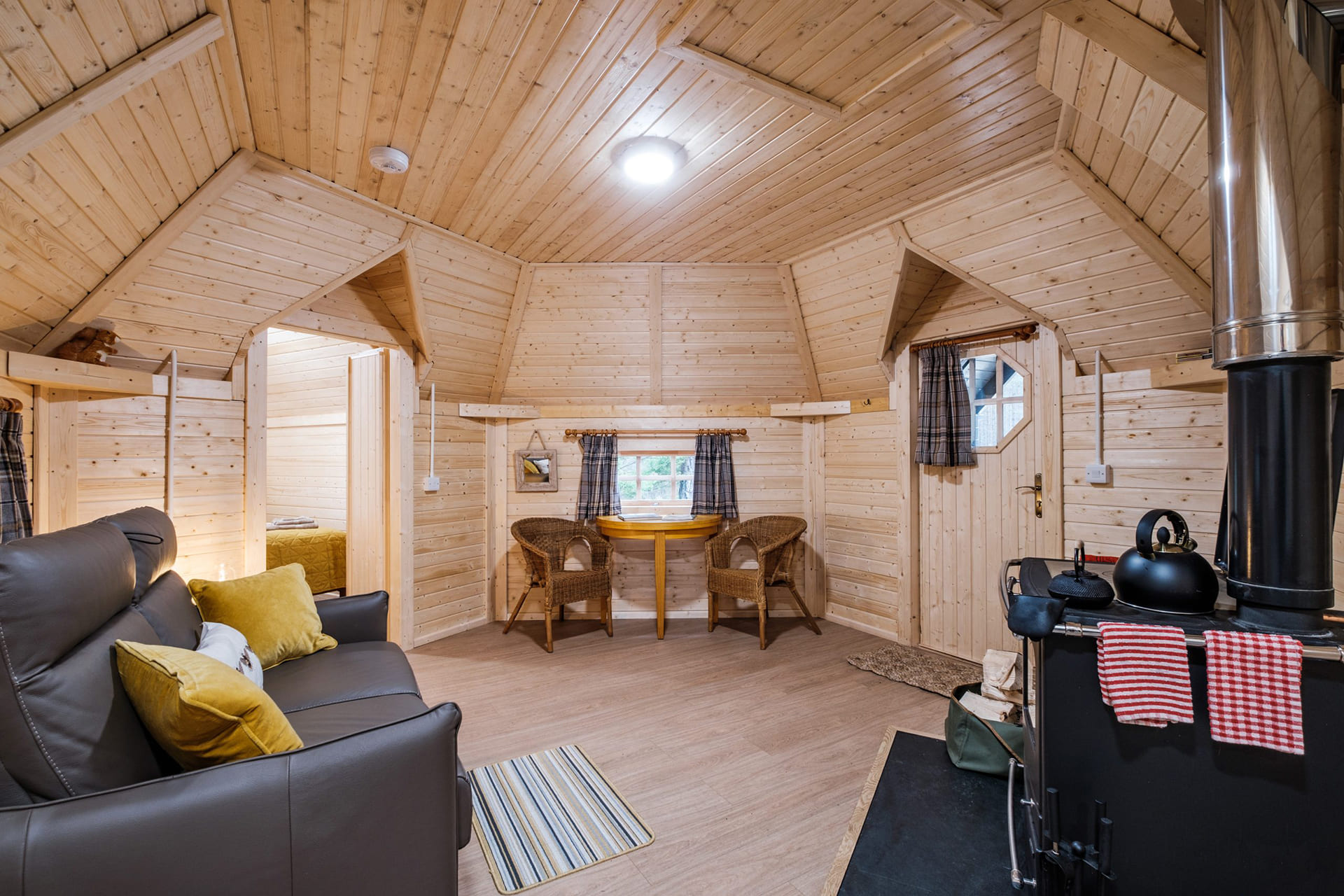 scots pine bothy 1