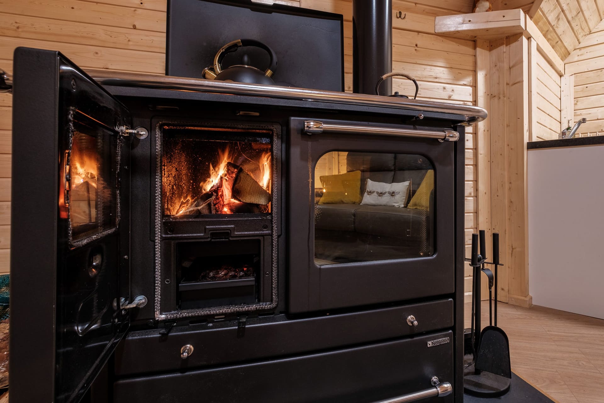 scots pine bothy 2