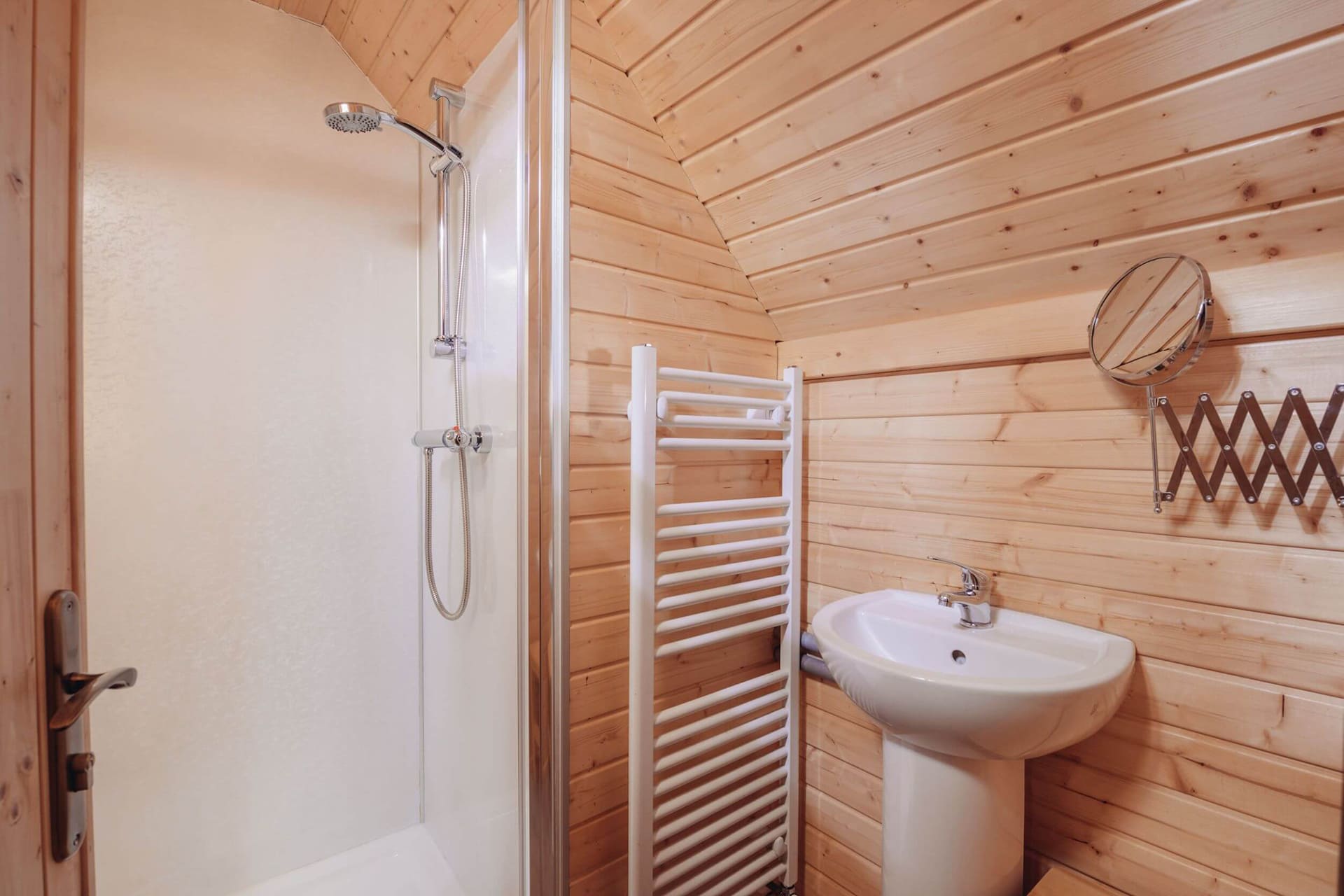 scots pine bothy 5